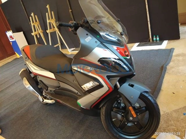 Aprilia sr max 300 dự kiến sẽ tấn công thị trường ấn độ - 1