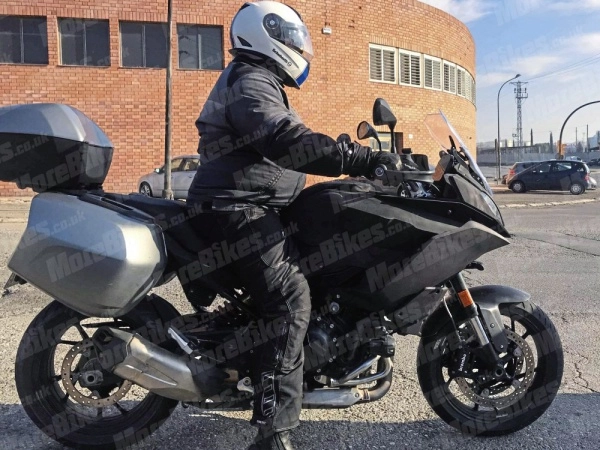 Bmw motorrad hé lộ khả năng ra mắt mẫu f850 rs sport touring hoàn toàn mới - 4