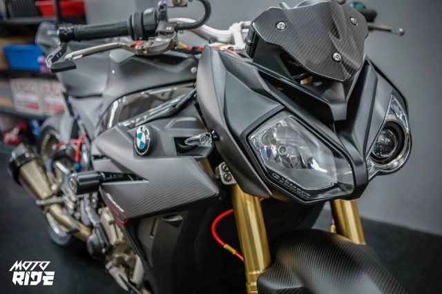 Bmw s1000r cực phẩm độ full carbon đầu tiên tại việt nam - 1