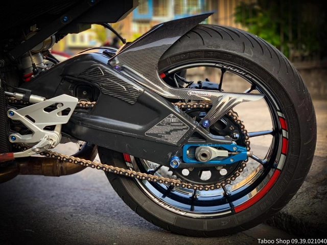 Bmw s1000r độ full áo carbon đẹp mê hồn của biker việt - 11