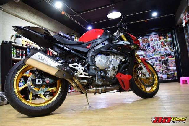 Bmw s1000r vẻ đẹp nóng bỏng đến từ những trang bị đắt tiền - 9