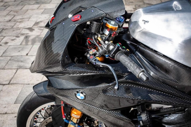 Bmw s1000rr độ bánh căm độc nhất vô nhị của biker cần thơ - 9