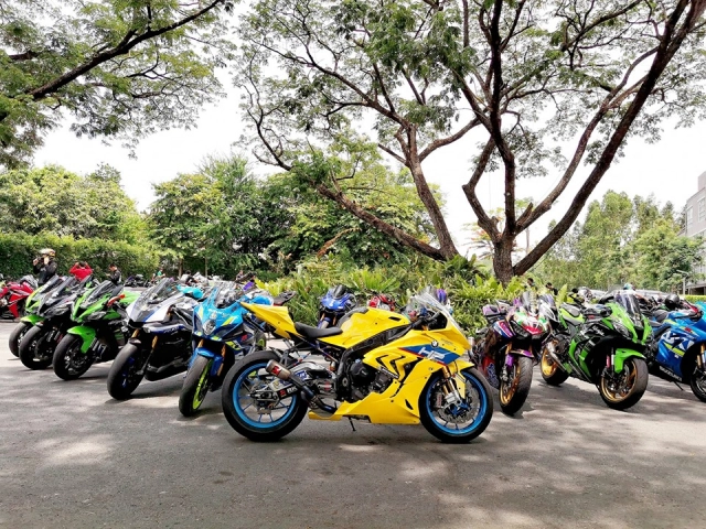 Bmw s1000rr độ - cá mập vàng trong làng xebiz - 3