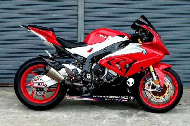 Bmw s1000rr độ rực rỡ với tông đỏ chói chang cùng dàn đồ chơi chất lừ - 3