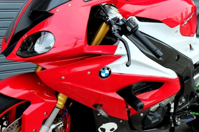 Bmw s1000rr độ rực rỡ với tông đỏ chói chang cùng dàn đồ chơi chất lừ - 5