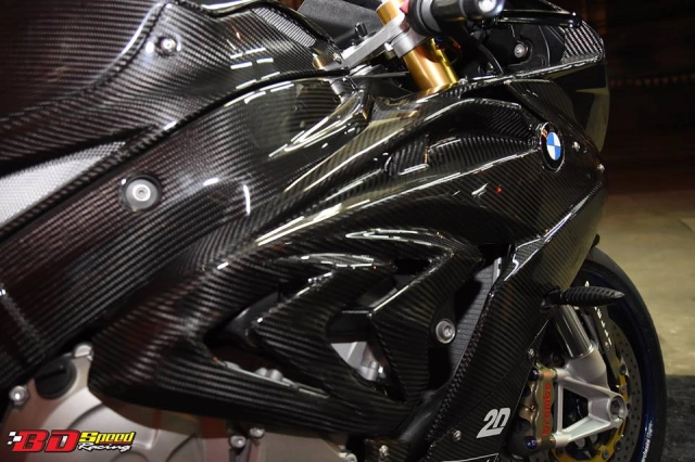 Bmw s1000rr độ siêu kinh điển với diện mạo fullsix carbon - 9