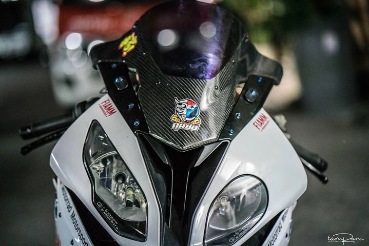 Bmw s1000rr tạo hình choáng ngợp với cấu hình khủng - 2