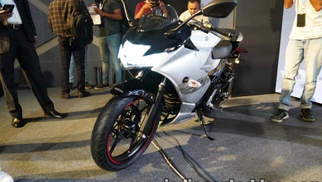 Cận cảnh suzuki gixxer 155 sf 2019 đàn em của gixxer 250 sf có giá từ 36 triệu vnd - 1