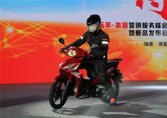 Cận cảnh wh125-17c 2019 mẫu xe số 125cc của honda có giá rẻ bất ngờ - 10