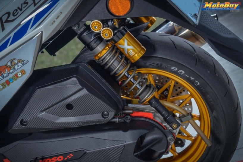 Cygnusx 125 độ đậm chất thể thao với bộ cánh movistar của biker xứ đài - 6
