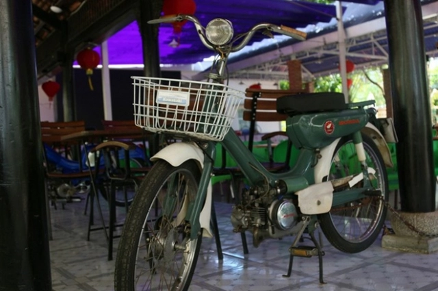 Dàn xe đạp máy cổ trị giá tiền tỷ của chú quán cafe miền tây - 12