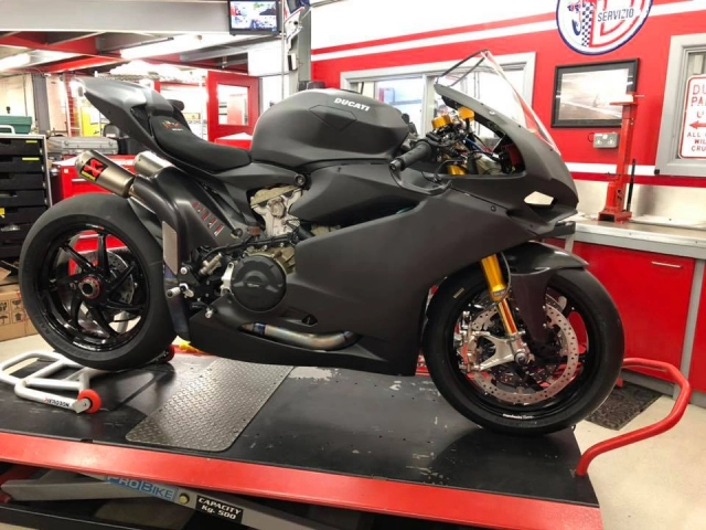 Ducati 1299 superleggera độ mê hoặc với diện mạo fullsix carbon - 3