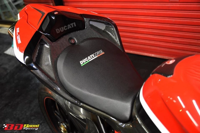 Ducati 848 evo corse siêu đẹp trong một bản độ tối tân về công nghệ - 5
