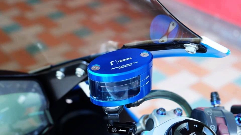 Ducati 899 panigale thoát xác ngoạn mục cùng version blue pestronas - 4