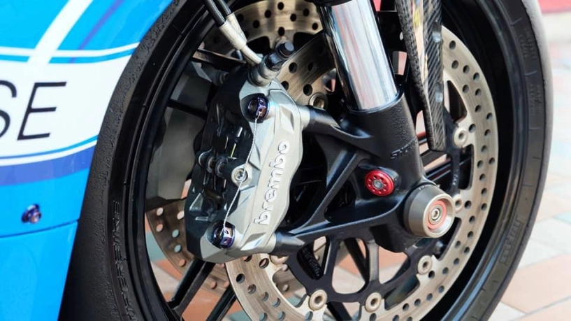 Ducati 899 panigale thoát xác ngoạn mục cùng version blue pestronas - 9