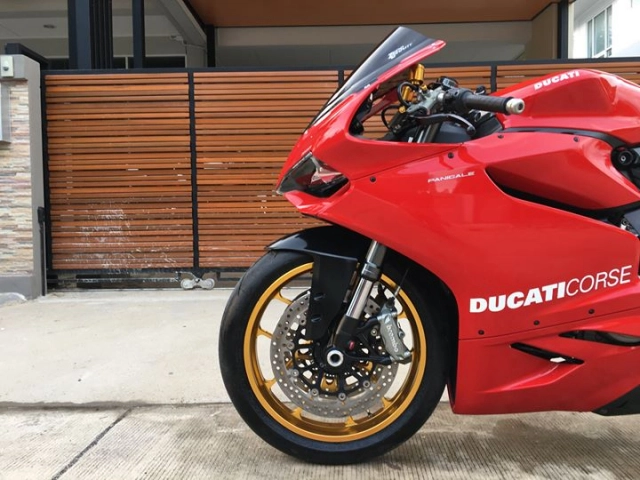 Ducati 899 panigale vẻ đẹp sáng bóng với dàn chân hàng hiệu - 4