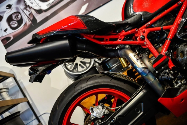 Ducati 999r hồi sinh trong diện mạo full carbon đẹp mê hồn - 5