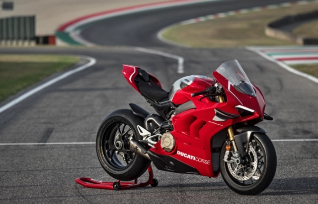 Ducati cho biết mô hình v4 mới sẽ được phát triển trong vòng 5 năm tới - 3