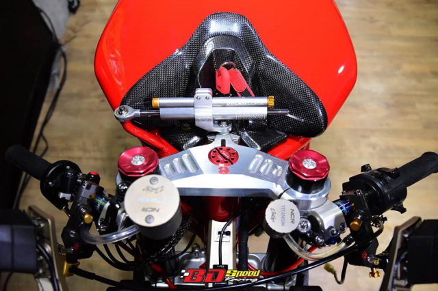 Ducati monster 1100s độ cực chất với dàn chân khủng - 5