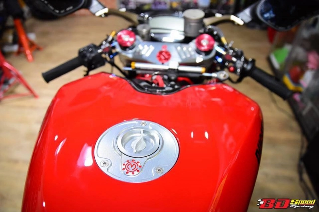Ducati monster 1100s độ cực chất với dàn chân khủng - 7
