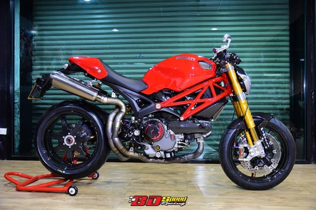 Ducati monster 1100s vẻ đẹp hùng hồn của gã quái vật ý trên đất thái - 3