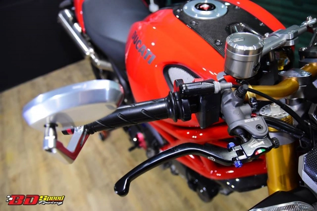Ducati monster 1100s vẻ đẹp hùng hồn của gã quái vật ý trên đất thái - 10