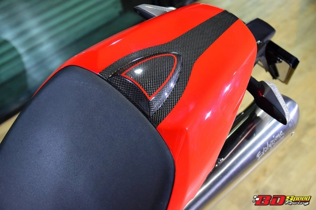 Ducati monster 1100s vẻ đẹp hùng hồn của gã quái vật ý trên đất thái - 13