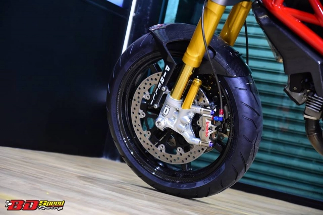 Ducati monster 1100s vẻ đẹp hùng hồn của gã quái vật ý trên đất thái - 16