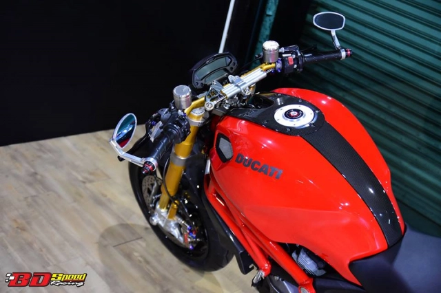 Ducati monster 1100s vẻ đẹp hùng hồn của gã quái vật ý trên đất thái - 25