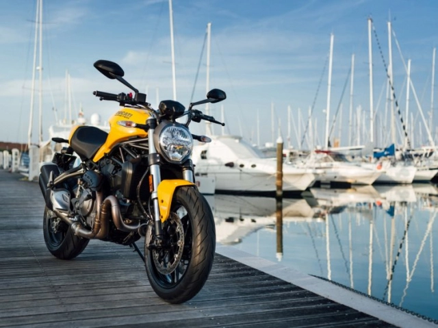 Ducati monster 821 được cung cấp ống xả termignoni miễn phí - 1