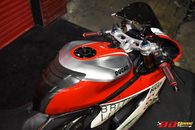 Ducati panigale 1199s độ ấn tượng với cặp ống xả termignoni đút gầm siêu ngầu - 5