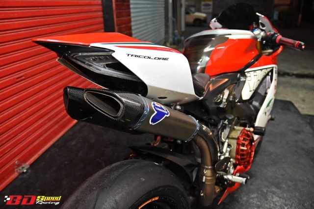 Ducati panigale 1199s độ ấn tượng với cặp ống xả termignoni đút gầm siêu ngầu - 7