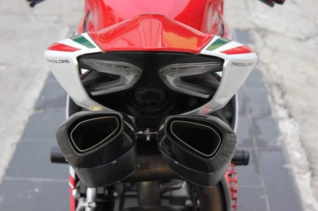 Ducati panigale 1199s độ - sở hữu vẻ đẹp kiêu kì với nâng cấp tuyệt vời - 7