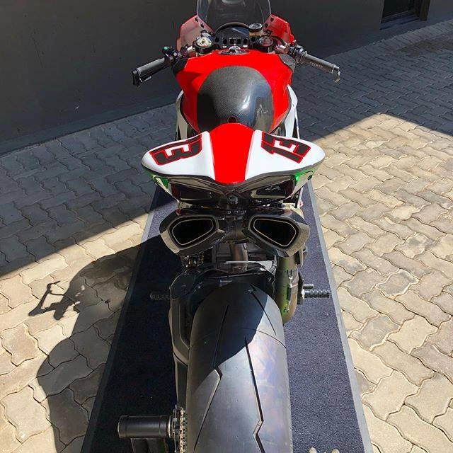 Ducati panigale 1299r độ full option đường đua đẹp bá cháy - 10