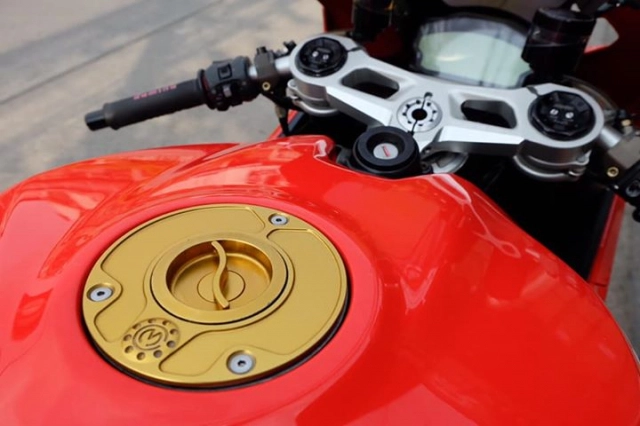Ducati panigale 899 độ siêu ngầu và đầy hấp dẫn với phong cách superleggera - 5