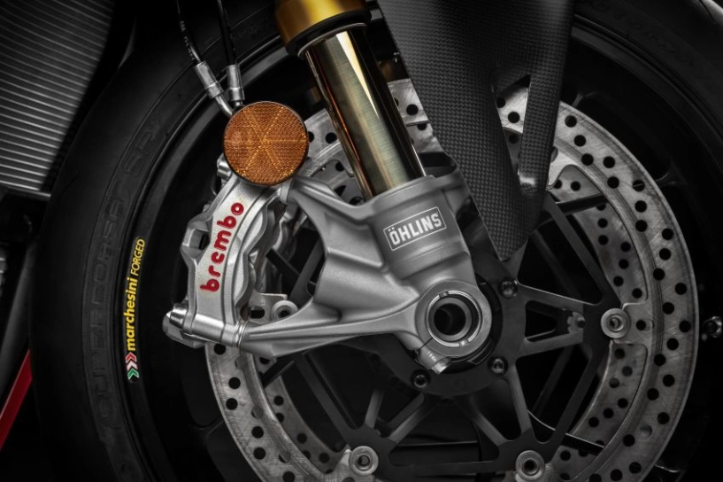 Ducati panigale v4 r 2019 cập bến với giá trên 16 tỷ vnd - 4