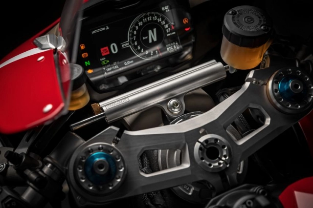 Ducati panigale v4 r 2019 cập bến với giá trên 16 tỷ vnd - 5