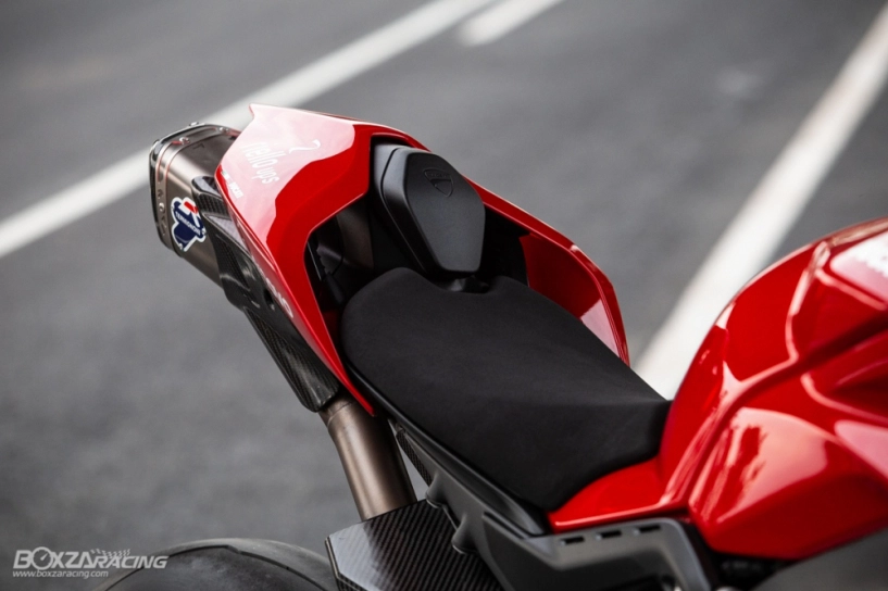 Ducati panigale v4 s độ - bản dựng với phong cách dạo phố - 27