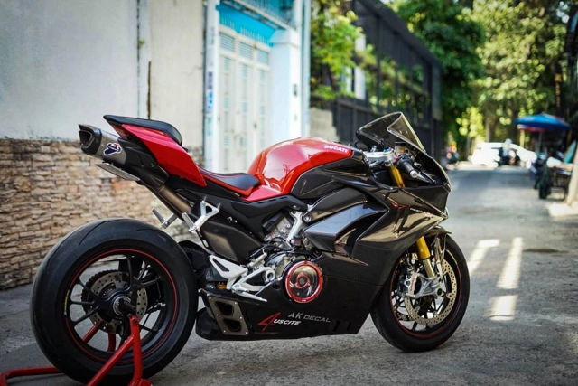 Ducati panigale v4s độ full carbon kết hợp dàn đồ chơi hơn 300 triệu vnd - 11