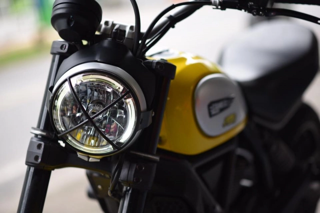 Ducati scrambler icon nổi bật với những tình tiết trang bị - 3