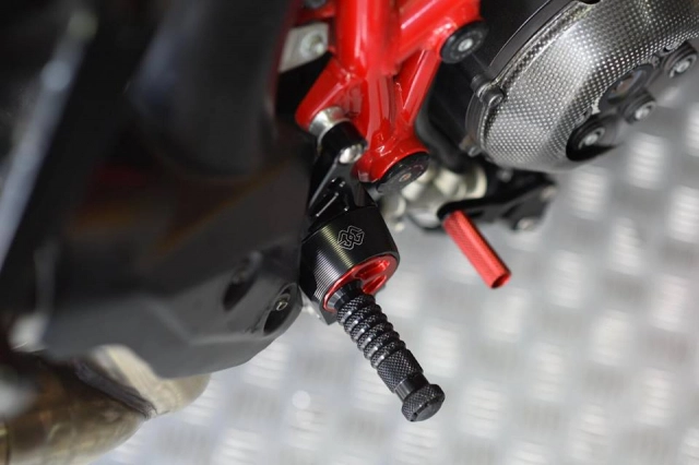 Ducati streetfighter 1100 nổi bật với dàn option gilles tooling - 5