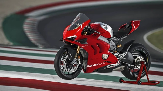 Ducati v4r panigale 2019 ra mắt với bộ cánh carbon đặc trưng mới - 14