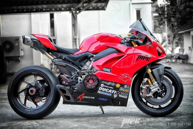 Ducati v4s panigale độ siêu tưởng với dàn trang bị khủng khiếp - 17