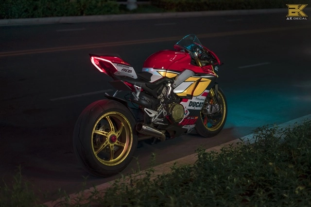 Ducati v4s panigale - mãn nhãn với bản độ siêu cấp của biker việt - 9