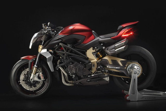 eicma 2018 mv agusta brutale 1000 serie oro 2019 được bình chọn là chiếc xe đẹp nhất năm nay - 3