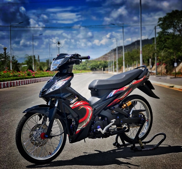 Exciter 2010 lột xác với dàn chân ma mị của biker xứ biển - 10