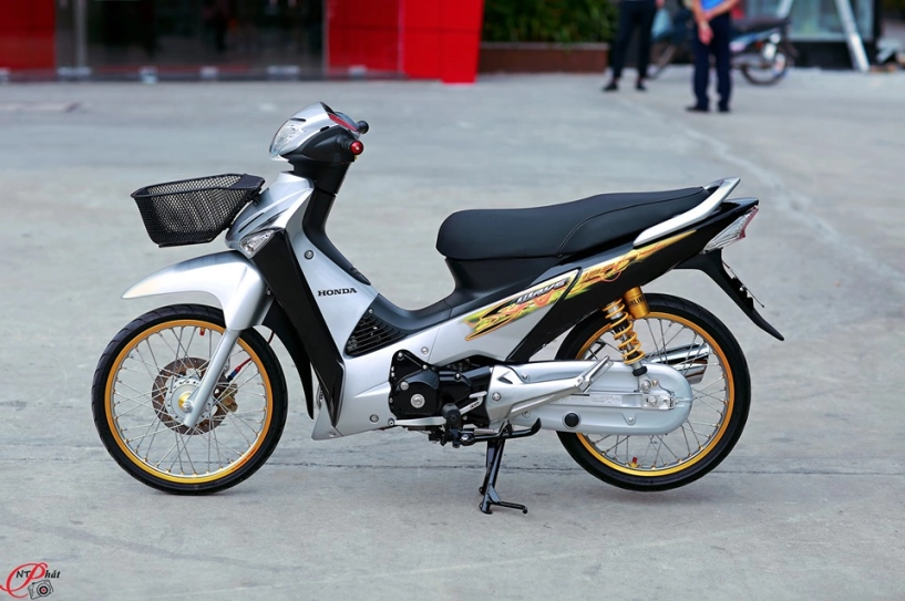 Future 125 dọn style đen bạc đẹp bá cháy với dàn chân vô đối - 14