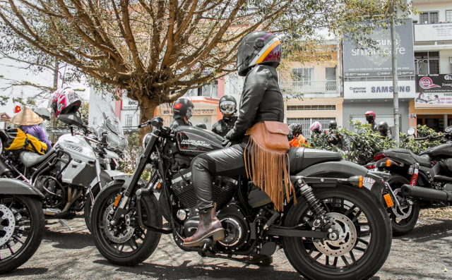 Harley-davidson roadster 1200cc cùng nữ biker yêu kiều vượt hành trình hơn 1000km - 6