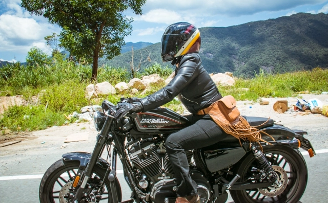 Harley-davidson roadster 1200cc cùng nữ biker yêu kiều vượt hành trình hơn 1000km - 14