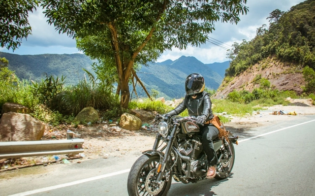 Harley-davidson roadster 1200cc cùng nữ biker yêu kiều vượt hành trình hơn 1000km - 16